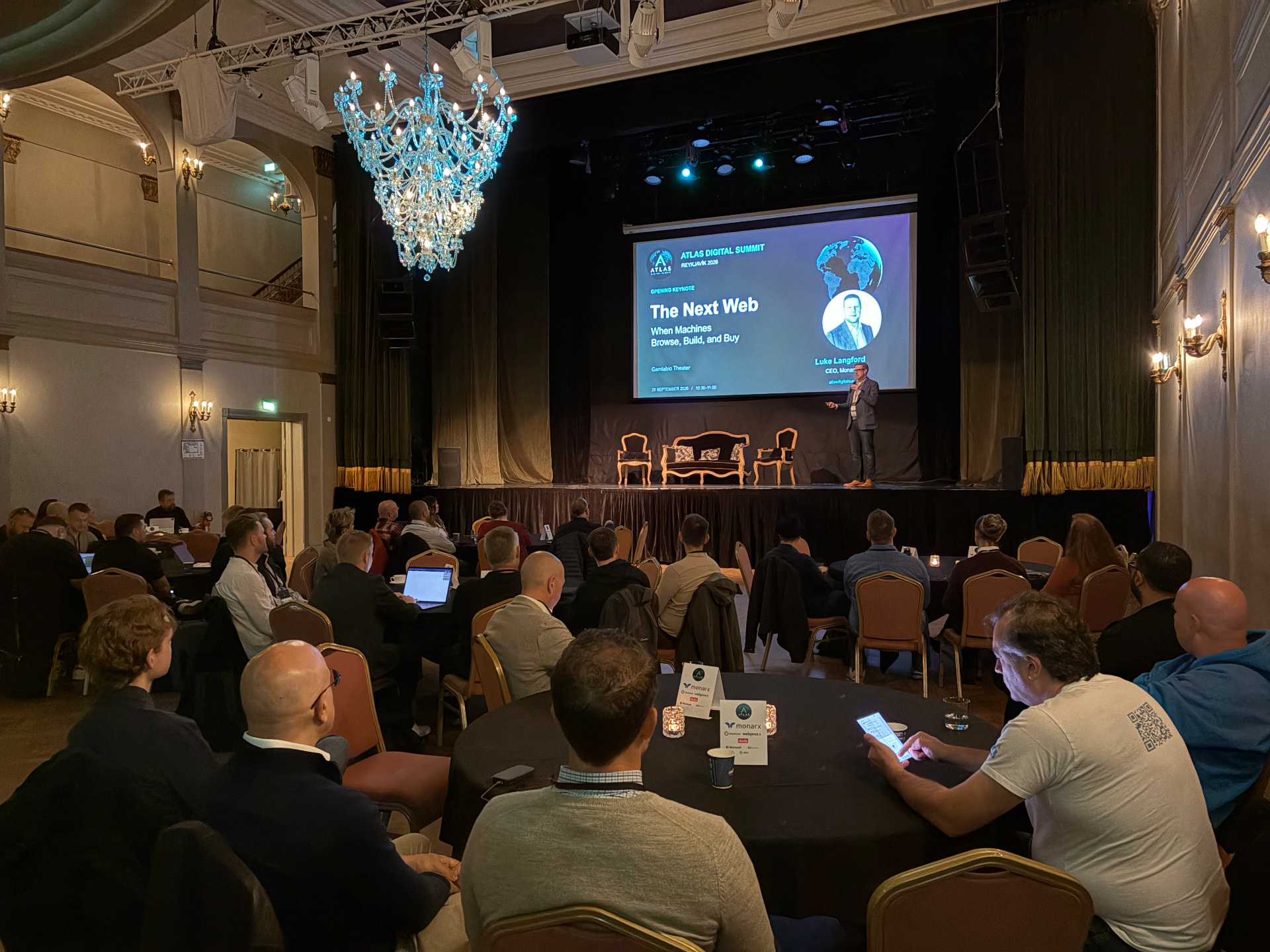 Opening keynote and audience in the Gamla Bíó Main Hall at Atlas Digital Summit 2026